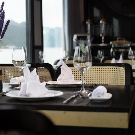 Madeline Cruises Hotel Ha Long Exterior foto