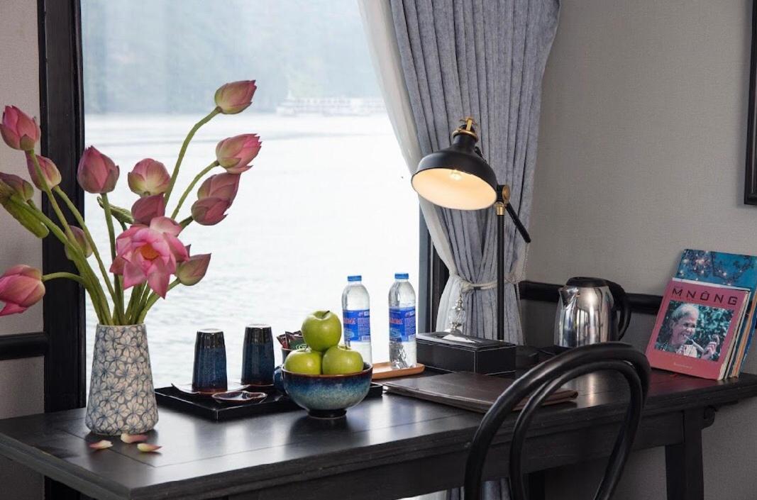 Madeline Cruises Hotel Ha Long Exterior foto
