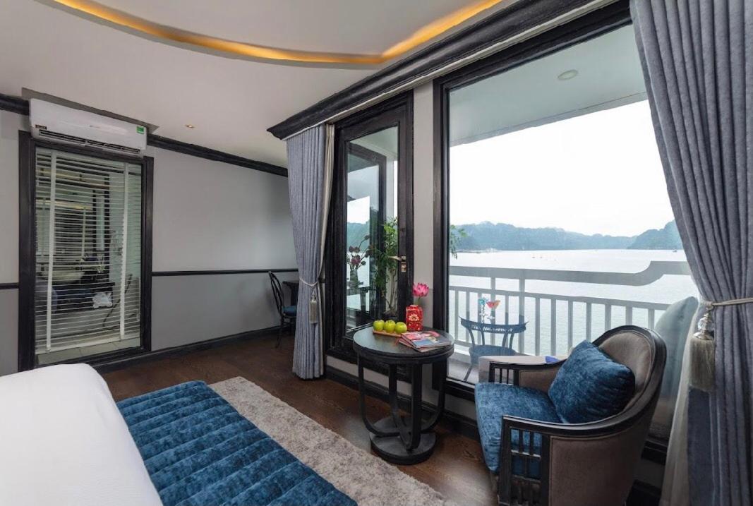 Madeline Cruises Hotel Ha Long Exterior foto