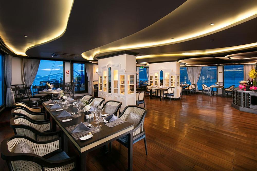 Madeline Cruises Hotel Ha Long Exterior foto